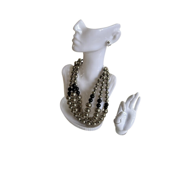 Black and Silver Fashion Necklace