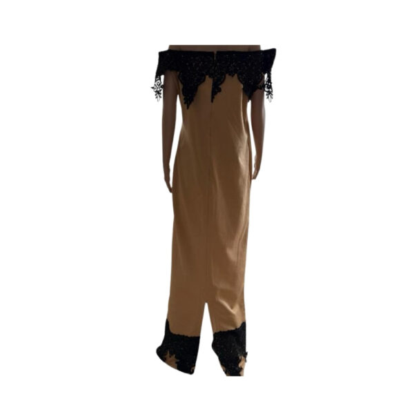 Free Stretch Gown - Image 2
